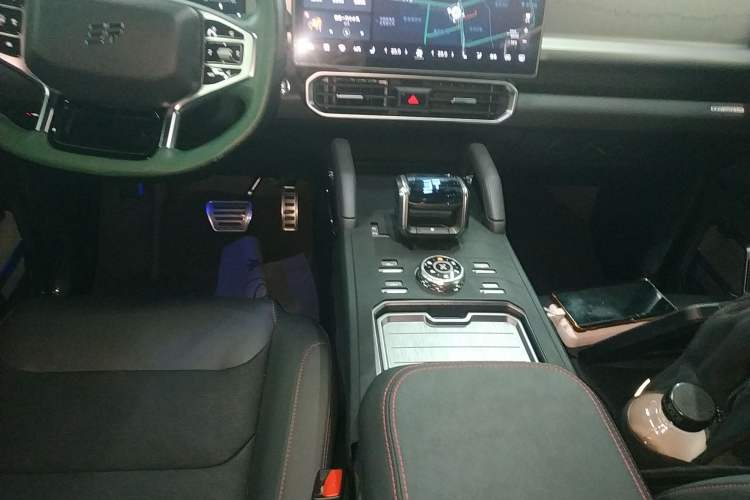 Used JETOUR Traveler 2023 2.0T All-Wheel Drive Conquer PRO Gear Lever