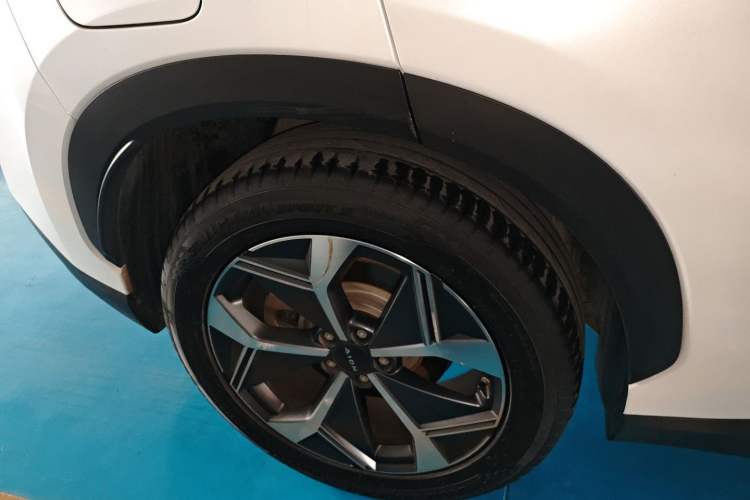 Used AION V 2021 Plus 70 Smart Edition Lithium Iron Phosphate
