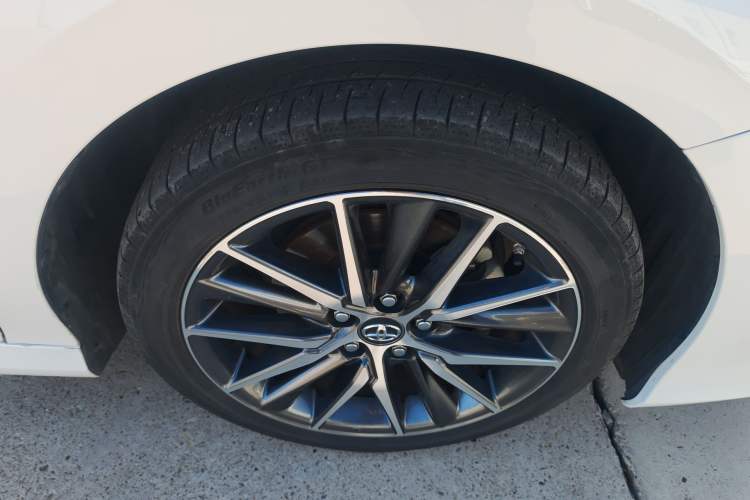 Used Toyota Camry 2021 2.5G Luxury Edition Right Front Wheel Hub