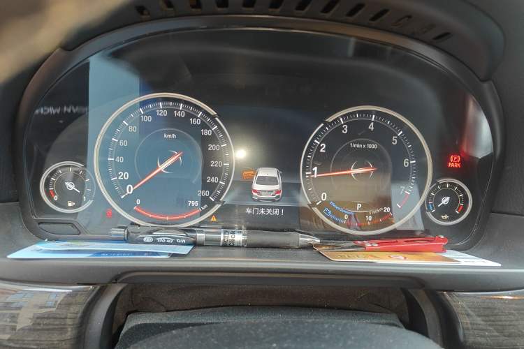 Used BMW 5 Series 2017 525Li Luxury Design Package Instrument Cluster