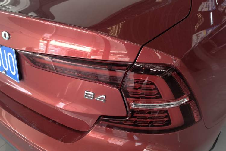 Used Volvo S60 2022 B4 Zhiyi Luxury Edition
