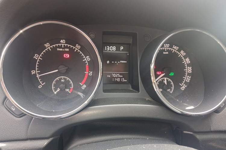 Used Skoda Yeti 2016 1.4TSI DSG Advanced Edition Instrument Cluster