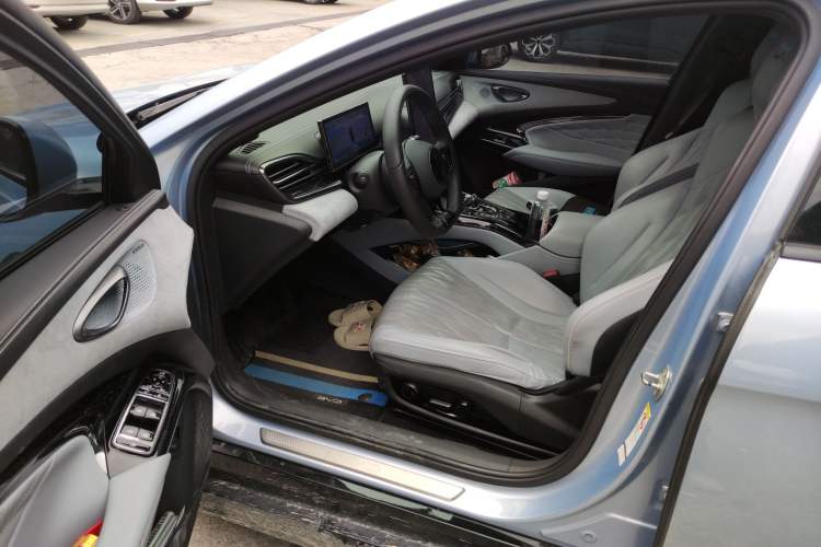 Used BYD Seal 2022 700 km Long-Range Rear-Wheel-Drive Version Driver Seat