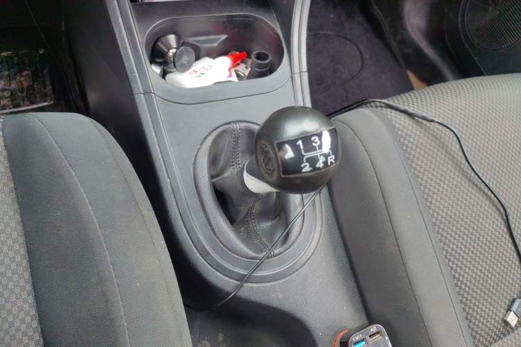 Used MG 3 2013 1.5L Manual Value Edition Gear Lever