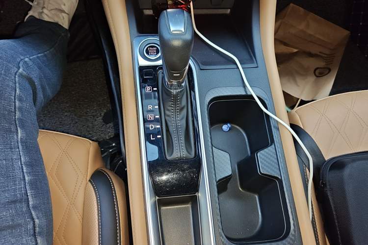 Used Nissan Sylphy 2020 1.6L TOP CVT Luxury Edition Gear Lever