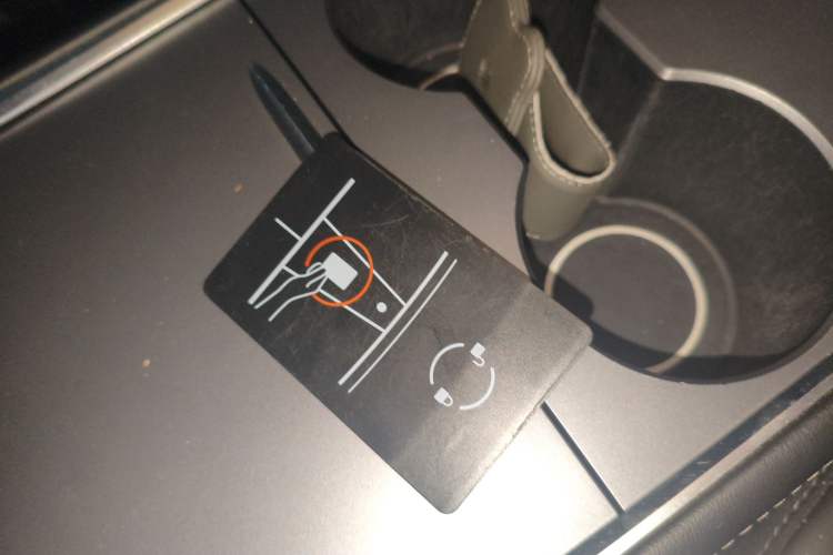 Used Tesla Model Y 2021 Long-Range All-Wheel-Drive Version