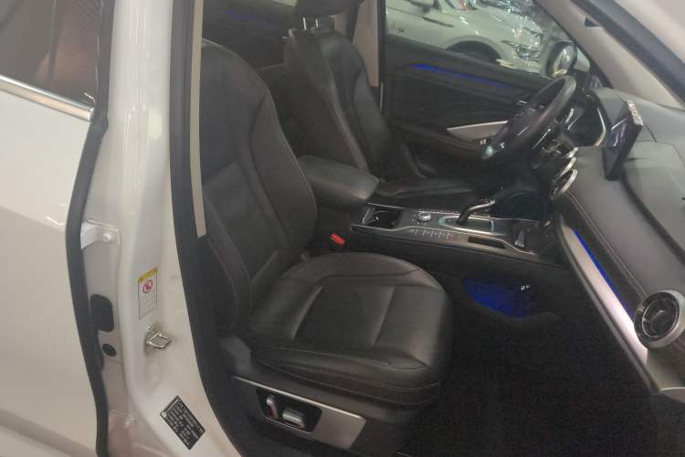 Used Wey VV6 2021 2.0T Two-Wheel Drive Smart Plus