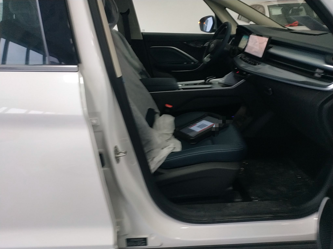 Geely Auto Jiajie 2023 Geely Jiaji L 1.5TD DCT Comfort Edition — снимка 17