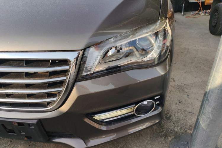 Used Great Wall C50 2014 Upgraded Model 1.5T Manual Fashion Edition
