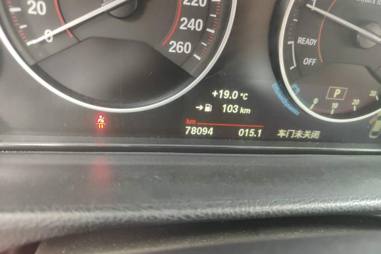 Used BMW 4 Series 2017 425i Gran Coupe Luxury M Sport Package Odometer Close Up