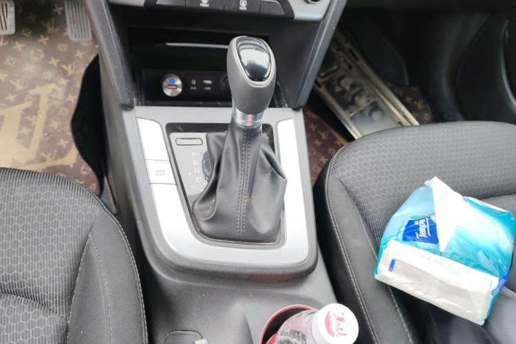 Used Hyundai Elantra (6th Generation / Lingdong) 2016 1.6L Automatic ZhiXuan – Elite Version