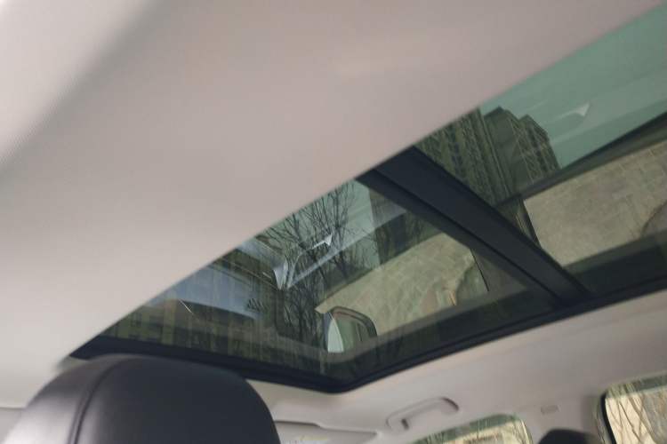 Used Volkswagen Tavendor 2024 380TSI All-Wheel Drive R-Line Cruise Edition
