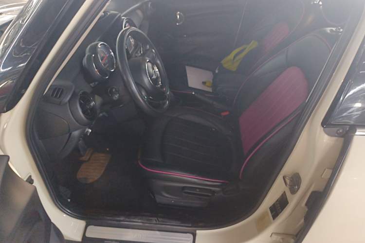 Used MINI 2016 1.2T ONE Five-Door Edition Left Front Seat