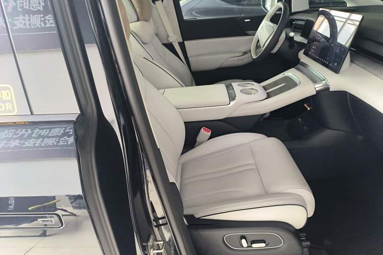 Used XPeng X9 2024 702 Ultra-Long Range Max