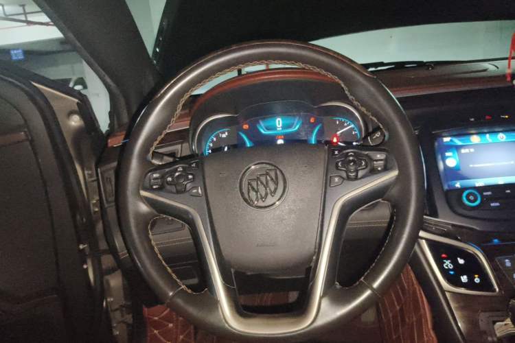 Used Buick LaCrosse 2014 2.0T SIDI Smart Luxury Flagship Edition
