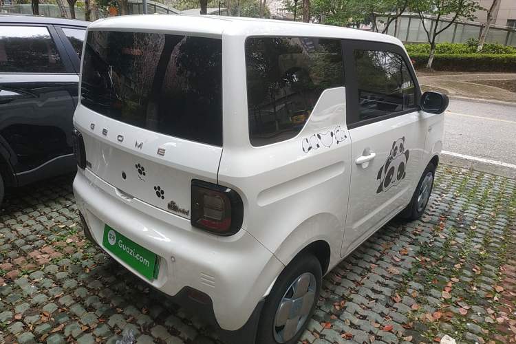 Used Geely Galaxy Panda 2023 Panda Mini 200km Endurance Bear
