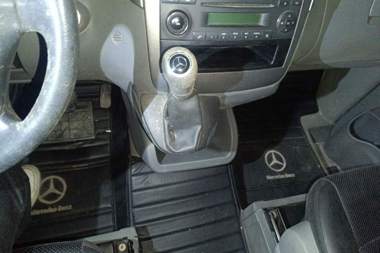 Used Mercedes-Benz Vito 2013 3.0L Elite Edition