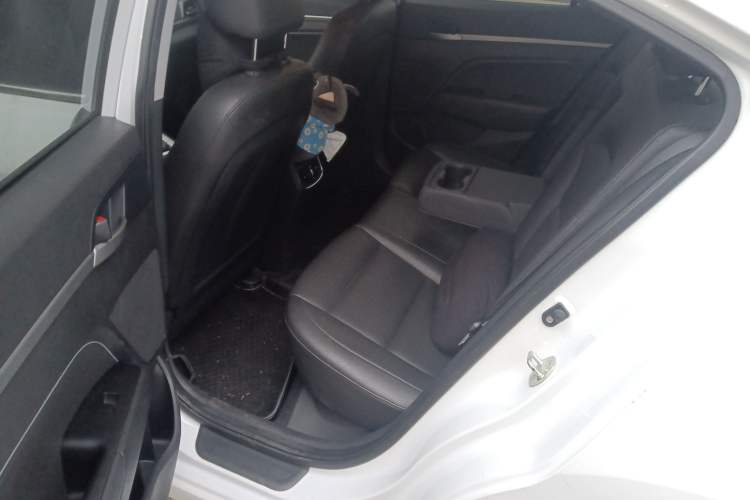 Used Hyundai Elantra (6th Generation / Lingdong) 2020 1.5L CVT Smart & Stylish – Elite Version Left Rear Seat