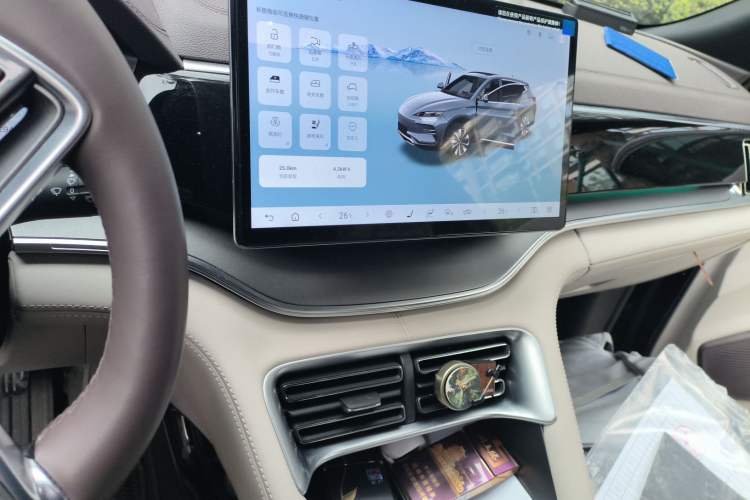 Used BYD Song PLUS New Energy 2025 EV 520km Premium Version