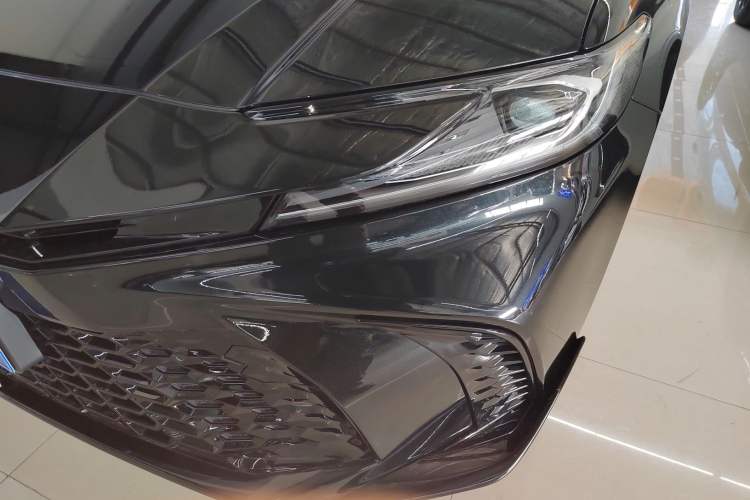 Used Toyota Camry 2026 Model Dual-Engine 2.0HSE Sport Lite Edition
