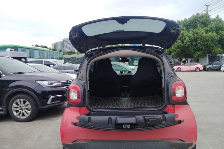 Used smart fortwo 2018 1.0L 52kW Hardtop Dynamic Version China V

