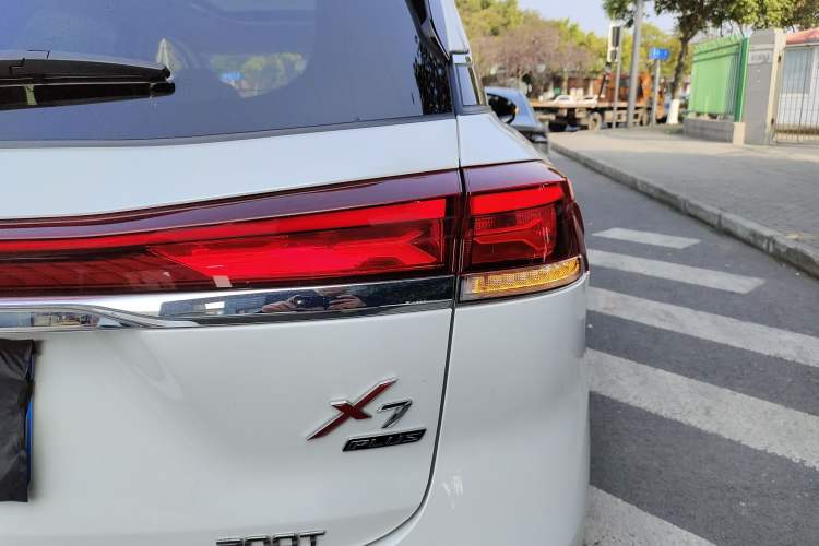 Used Oshan X7 PLUS 2023 Enjoy Edition 1.5T Automatic Pilot Model 7 Seats