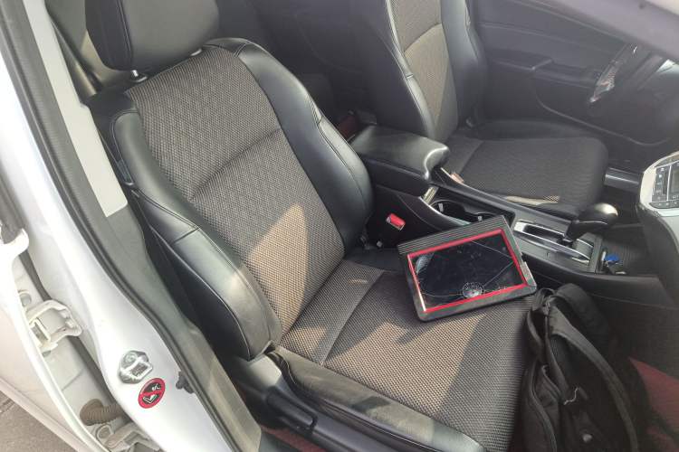 Used Honda Jade 2017 1.8L automatic Comfort version 5 seats
