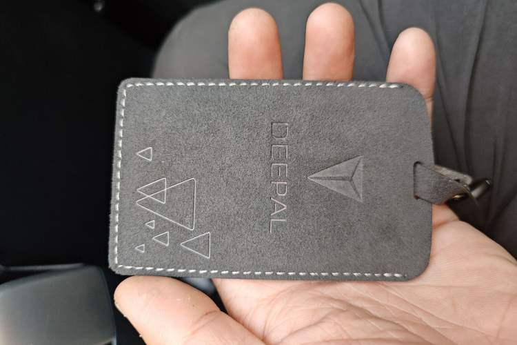 Used Deepal G318 2025 Worry-Free Cross-Country Edition Four-Wheel Drive Distant Mountains Version Vehicle Key