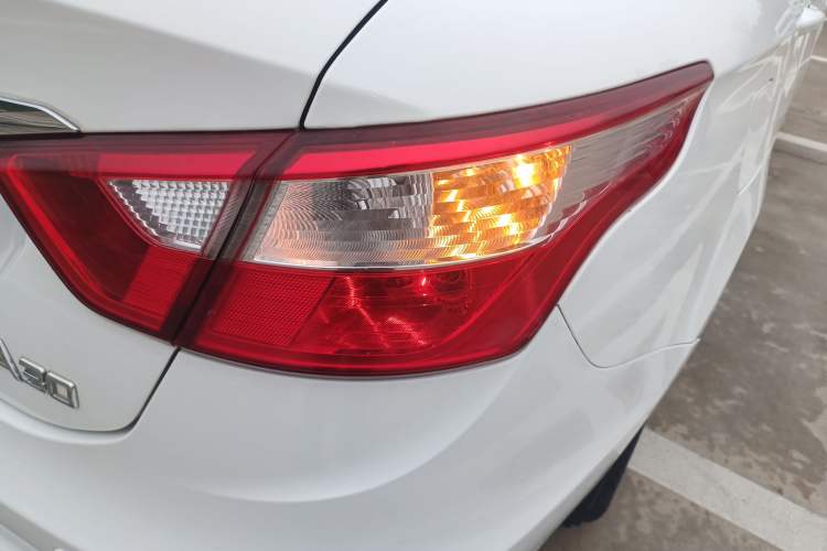 Used Dongfeng Aeolus A30 2014 1.5L Automatic ZhiShang Model