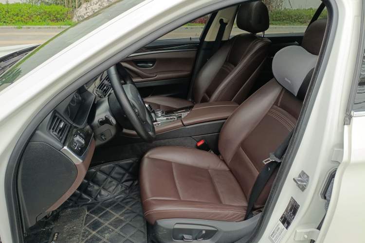 Used BMW 5 Series 2014 525Li Luxury Design Package
