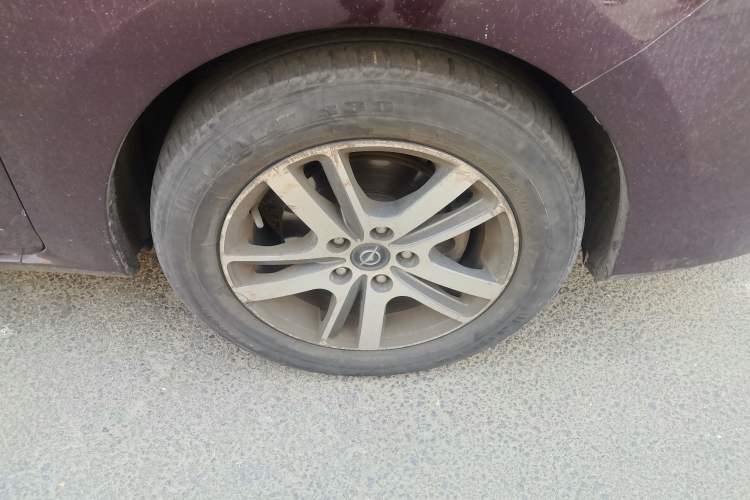 Used Haima V70 2016 2.0L Manual - Comfort Edition 6 Seats
