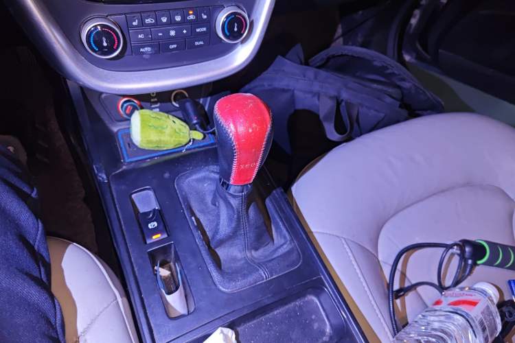 Used Bestune X80 2013 2.0L manual luxury version