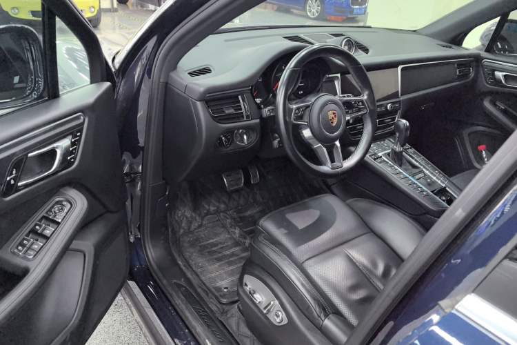 Used Porsche Macan 2018 Macan 2.0T