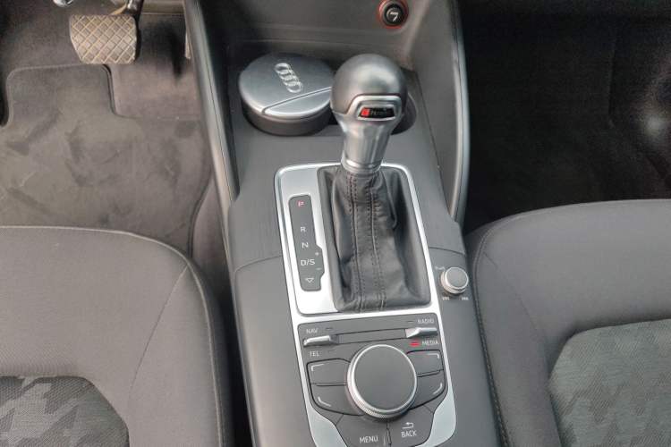 Used Audi A3 2016 Limousine 35 TFSI Prestige Edition
