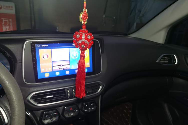 Used GAC Trumpchi GS4 2018 235T Automatic Two-Wheel Drive Elite Edition Audio And AC Panel