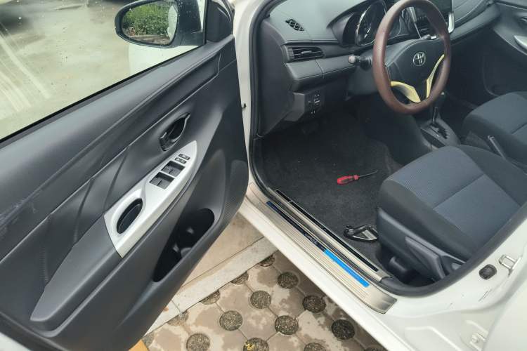 Used Toyota YARiS L Zhi Xuan 2016 Revised 1.5E CVT Charming Edition Driver Seat