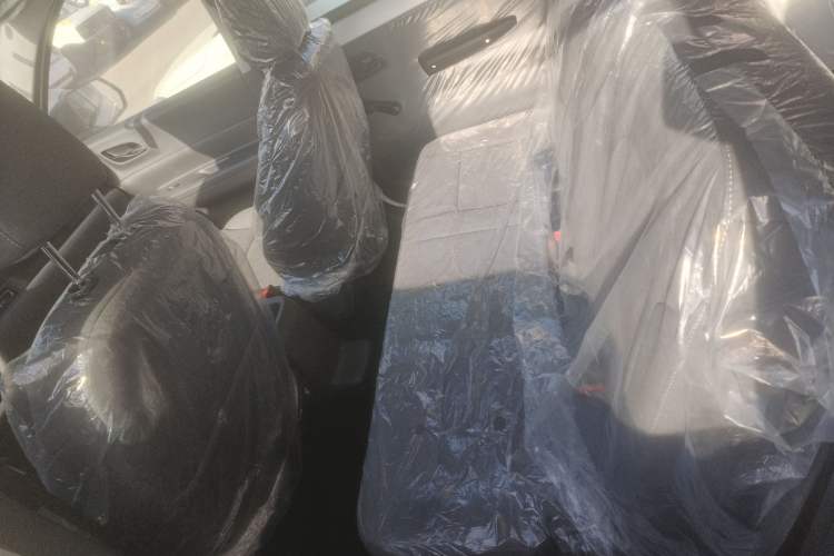 Used Wuling Hongguang New Energy 2024 All-Electric Model 300KM Practical Version
