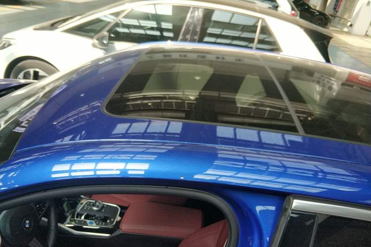 Used BMW i3 2024 eDrive 35 L
