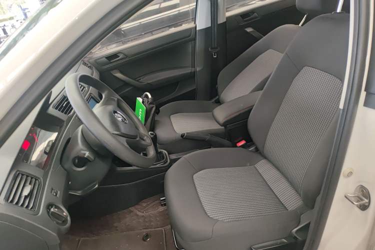 Used Volkswagen Santana 2019 1.5L Manual Fashion Edition China VI Standard
