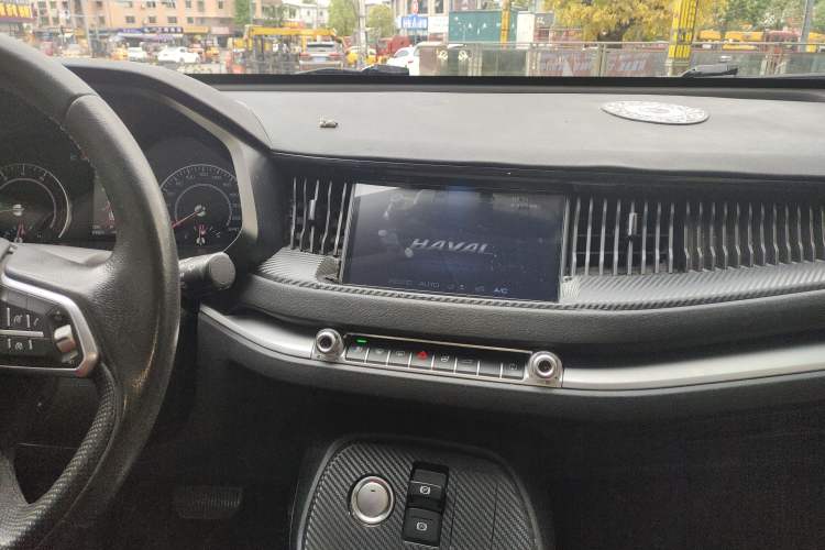 Used Haval H2s 2018 Red-Label 1.5T Dual-Clutch ZhiShang Model Audio And AC Panel