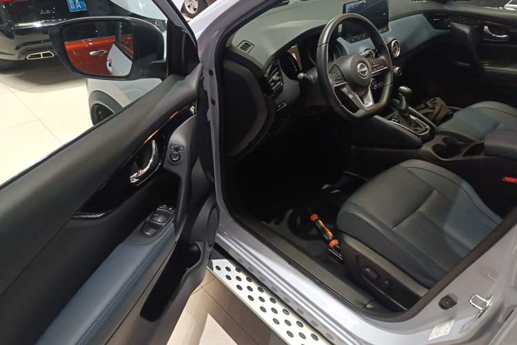 Used Nissan Qashqai 2023 Classic 2.0L CVT XV+ Leading Edition
