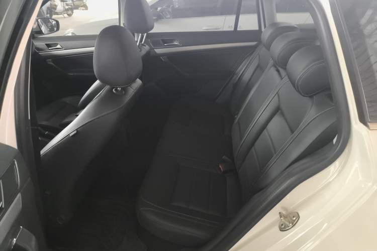 Used Volkswagen Gran Lavida 2015 230TSI DSG Comfort Edition Left Rear Seat