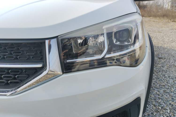 Used Chery Tiggo 3X 2018 1.5L Manual Comfort Edition Left Front Headlight