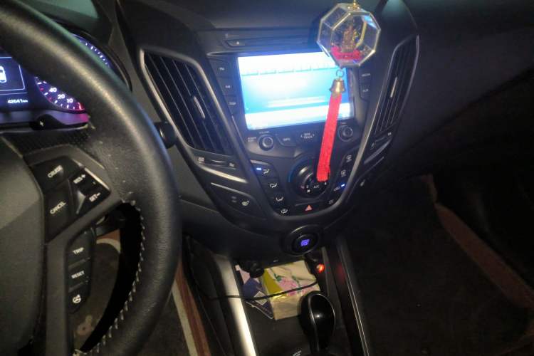 Used Hyundai Veloster 2015 1.6T Automatic Prestige Edition
