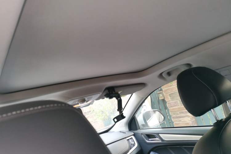 Used Roewe RX5 New Energy 2017 ERX5 EV400 Electric Internet Luxury Edition