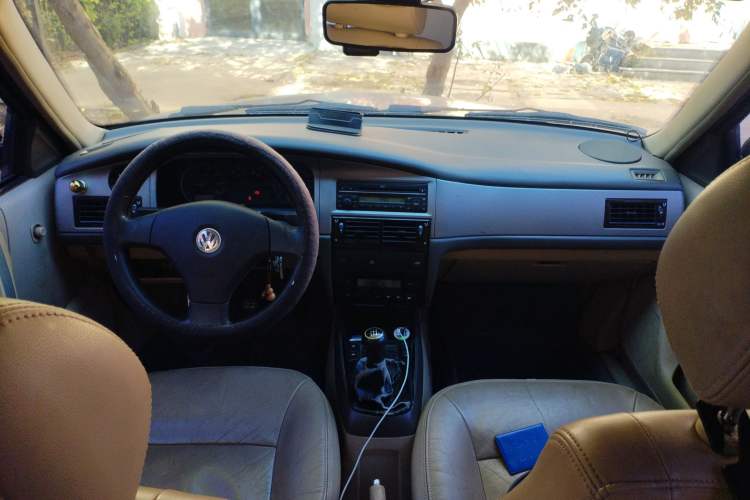 Used Volkswagen Santana Vista 2008 1.8L Manual Comfort Edition