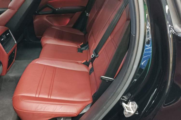 Used Porsche Cayenne 2023 Cayenne Coupé 3.0T
