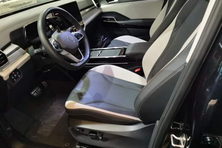 Used Volkswagen ID.6 CROZZ 2022 Standard Range PURE Edition
