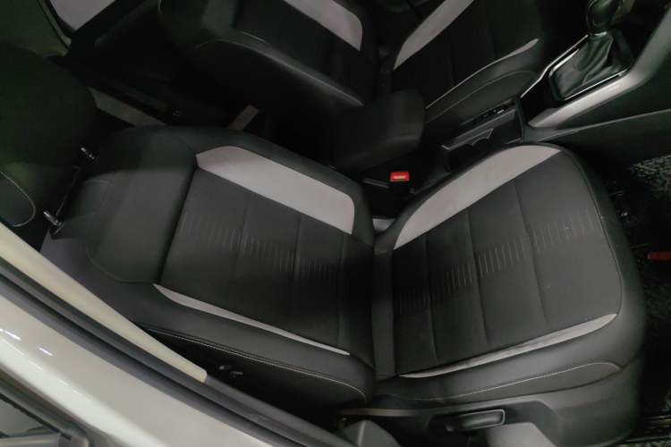 Used Volkswagen T-ROC 2020 280TSI DSG Two-Wheel-Drive Elite Version