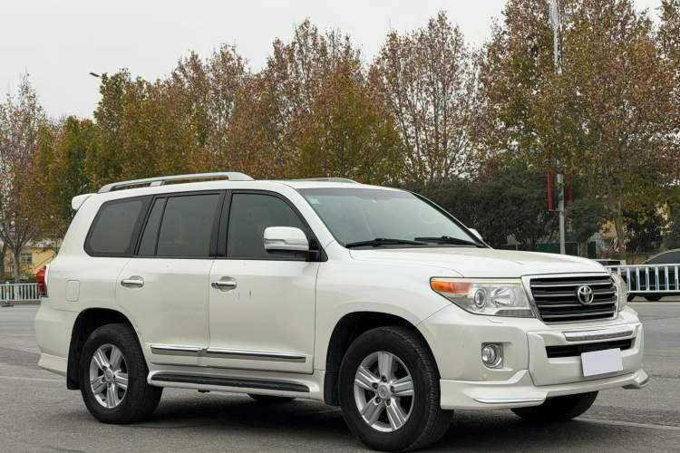 Used Toyota Land Cruiser 2013 4.0L GX-R Middle East Edition